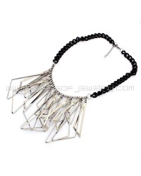 Hollow Metal Exaggerated Geometric Collarbone Necklace